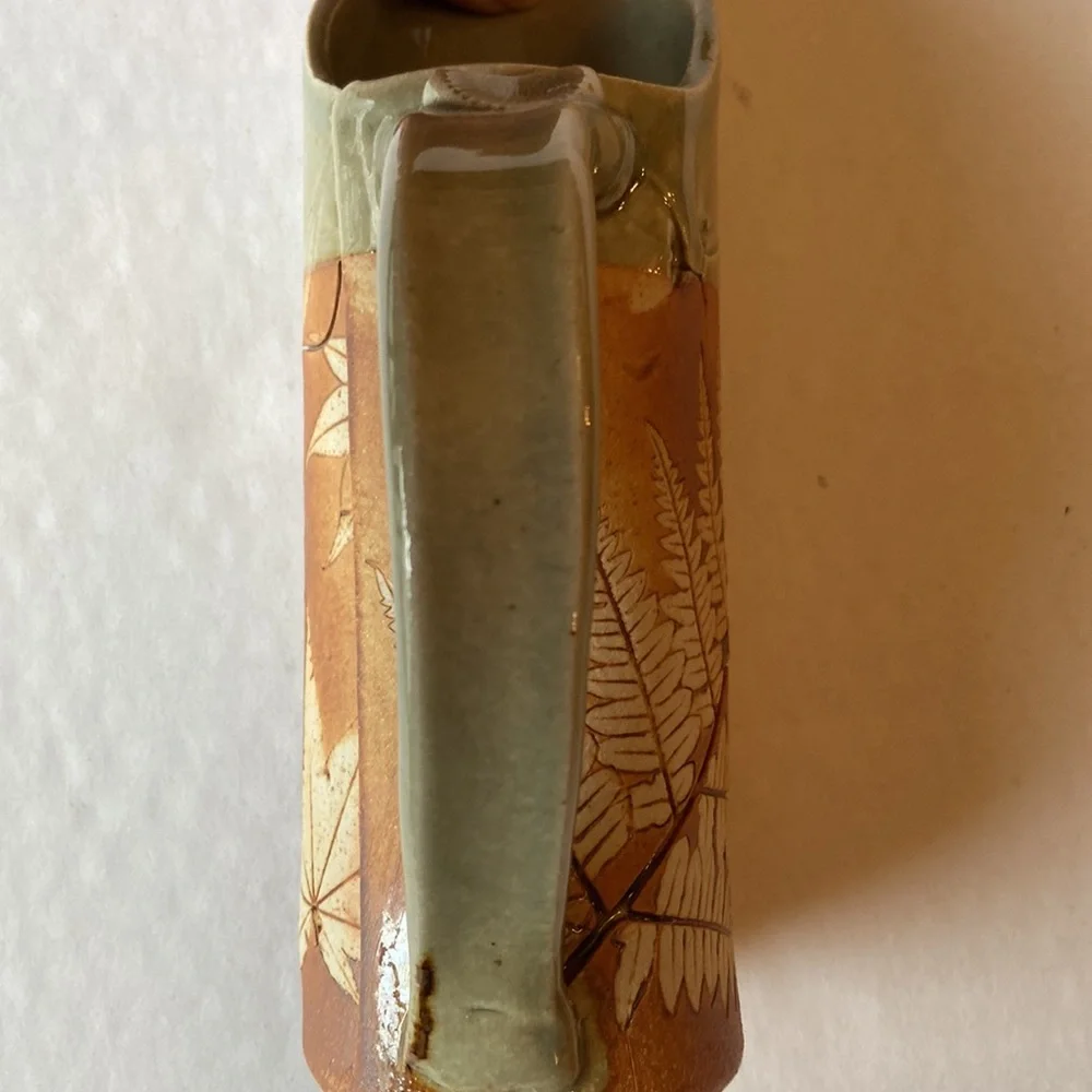 Stoneware Maple Syrup Pitcher - Picture 4 of 16